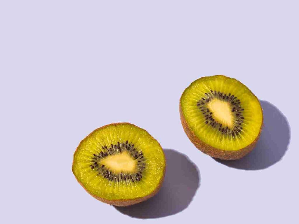 Benefits of Kiwi Seed Oil For Acne Prone Skin